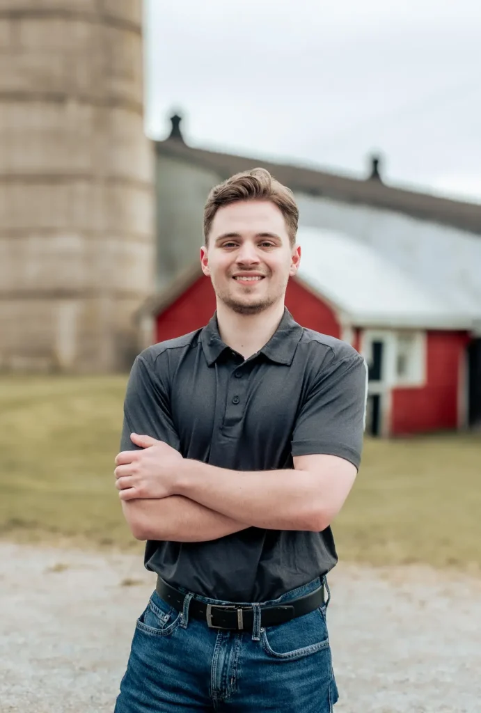 Brady Henry, Insurance Agent, Waterford, Ontario